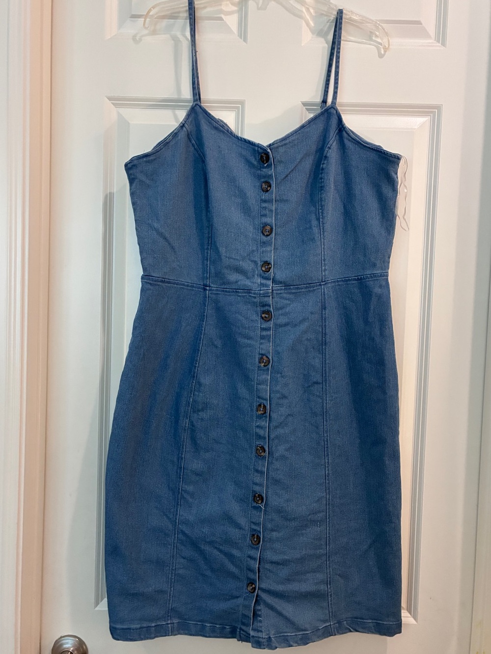 Blue Denim Button-Front Spaghetti Sweetheart neckline Strap Dress